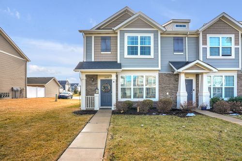 1049 E 117th Pl, Crown Point, IN, 46307 | Card Image