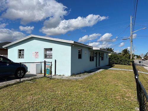 1203 Nw 4th St, Boynton Beach, FL, 33435-3019 | Card Image