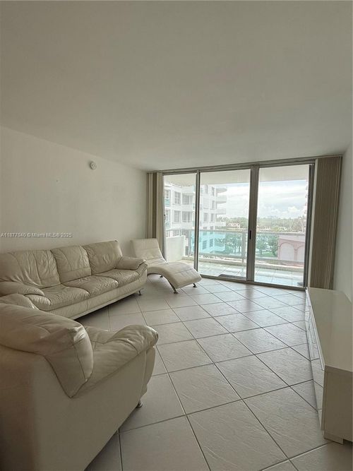 apt-511-5161 Collins Ave, Miami Beach, FL, 33140-2719 | Card Image