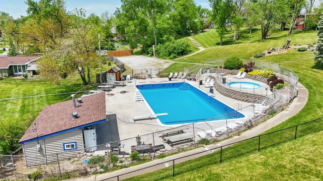 APT-304 - 215 40 Th Street Dr, Condo with 3 bedrooms, 2 bathrooms and null parking in Cedar Rapids IA | Image 28