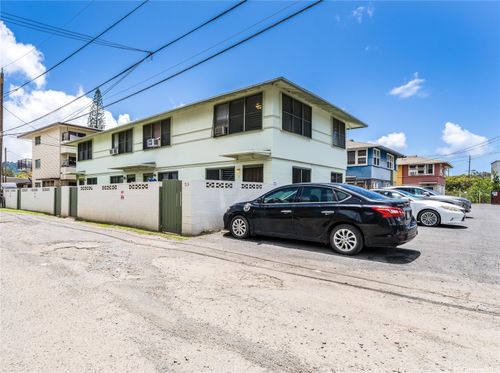 713 Menehune Ln, Honolulu, HI, 96826-5646 | Card Image
