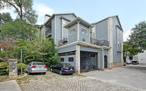 apt-110-3111 Tom Green St, Austin, TX, 78705-3061 | Card Image