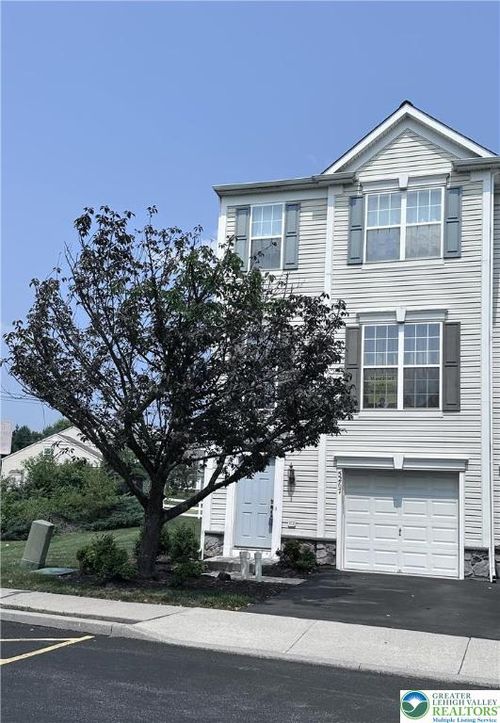 5267 Chandler Way, Orefield, PA, 18069-9105 | Card Image