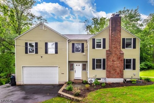 50 Sylvan Dr, Morris Plains, NJ, 07950-1944 | Card Image