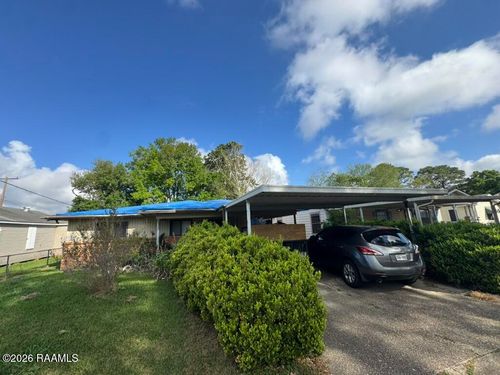 512 Albert St, New Iberia, LA, 70560-4807 | Card Image