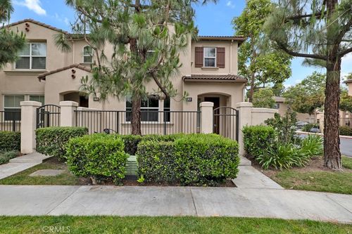 82 Trailing Vine, Irvine, CA, 92602-2467 | Card Image