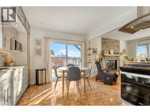 495 White Road, Kelowna, BC, V1X1G2 | Card Image