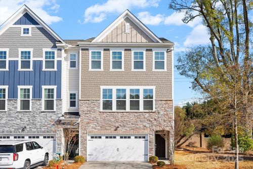 15008 Holly Run Ln, Charlotte, NC, 28277-4996 | Card Image