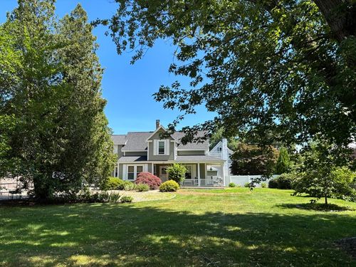 159 Railroad Ave, South Hamilton, MA, 01982-2135 | Card Image