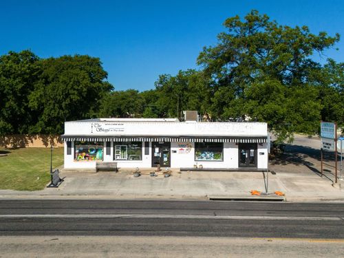 904 S Key Ave, Lampasas, TX, 76550-3154 | Card Image