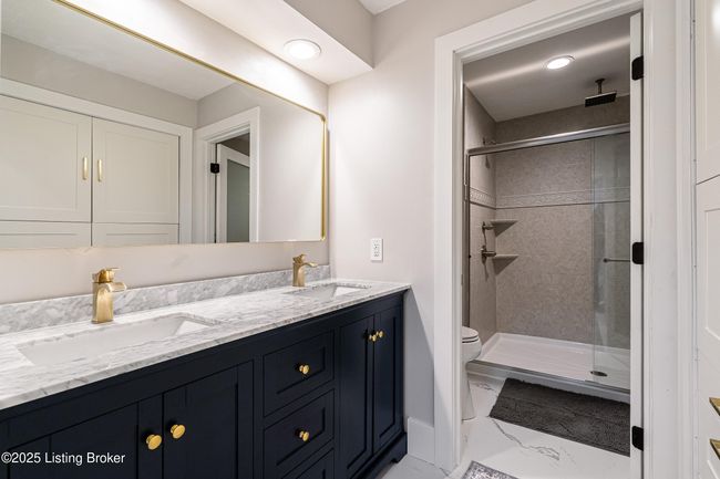 2918 Spickert Knob Rd, House other with 5 bedrooms, 4 bathrooms and null parking in Floyds Knobs IN | Image 43