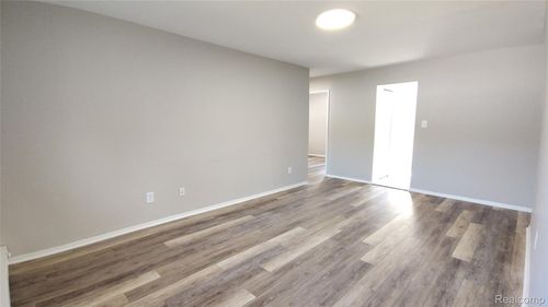 apt-a3-1770 E Woodward Heights Blvd, Hazel Park, MI, 48030-1634 | Card Image