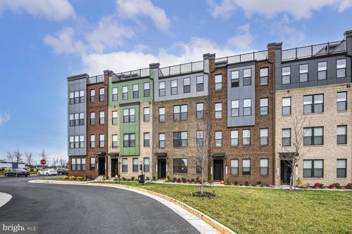 20276 Newfoundland Sq, ASHBURN, VA, 20147-6343 | Card Image