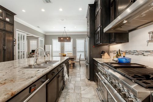 2226 City Market Ln, Dallas, TX, 75201-5907 | Card Image