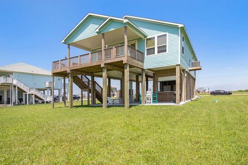 18315 Warrior Rd, Galveston, TX, 77554-1029 | Card Image