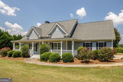 1061 Shoreline Dr, Madison, GA, 30650-2398 | Card Image