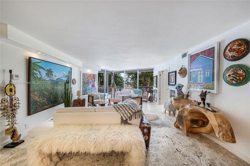 apt-510-2000 Towerside Ter, Miami, FL, 33138-2232 | Card Image