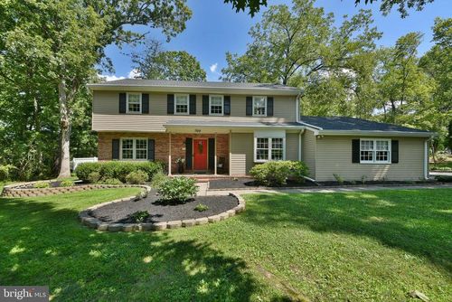 50 Lochatong Rd, Ewing, NJ, 08628-1606 | Card Image