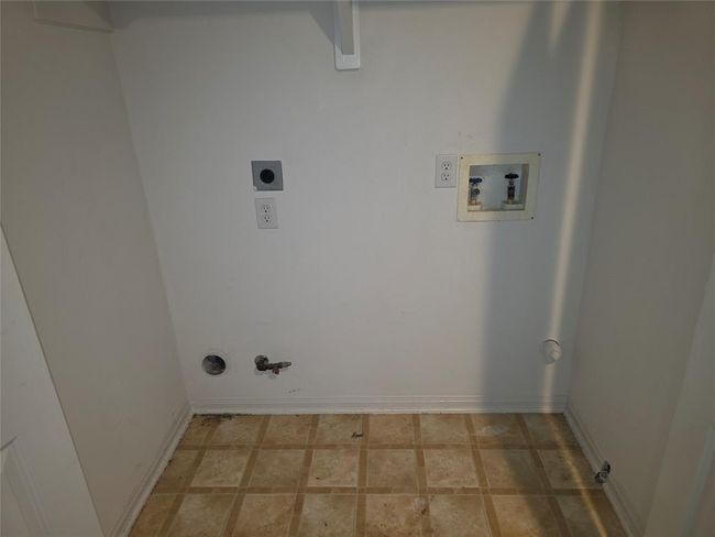 Laundry | Image 17