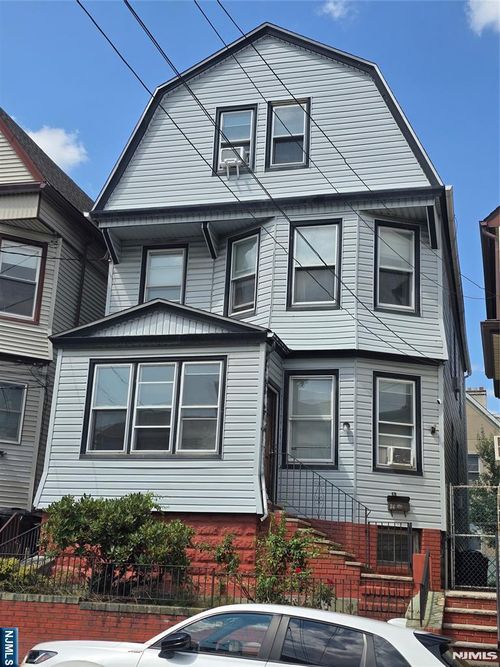 13 Tappan Street, Kearny, NJ, 07032 | Card Image
