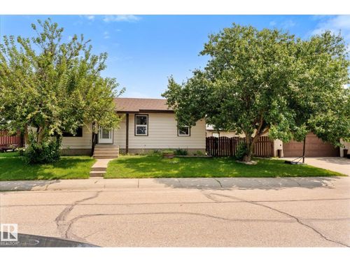42 Mcnabb Cres, Stony Plain, AB, T7Z1G8 | Card Image