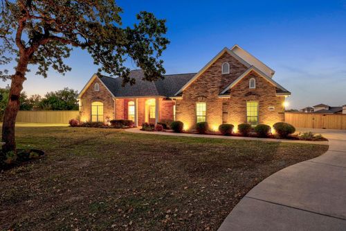 116 Oak Plaza Dr, Georgetown, TX, 78628-6887 | Card Image