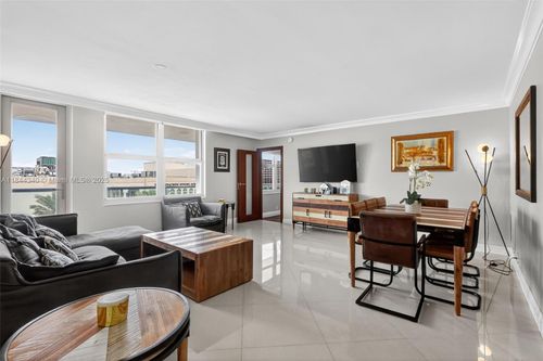 apt-410-9511 Collins Ave, Surfside, FL, 33154-2619 | Card Image