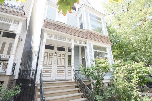 1-3224 Racine Ave, Chicago, IL, 60657-3321 | Card Image