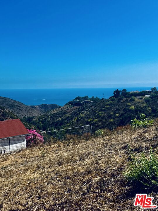 Land in Malibu 3