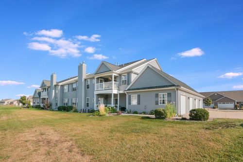apt-202-3026 E Stillwater Lndg, Urbana, IL, 61802-7177 | Card Image