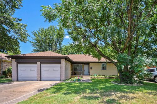 8619 Reva St, Dallas, TX, 75227-8214 | Card Image