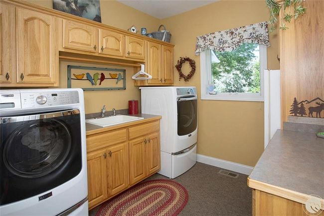 Large Utility Room | Image 24