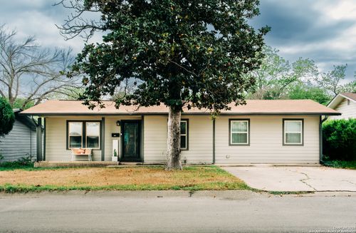 607 Leland St, Kerrville, TX, 78028-3047 | Card Image