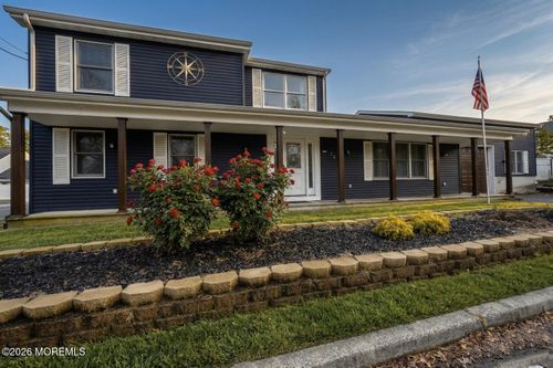 28 Duchess Ave, North Middletown, NJ, 07748-5212 | Card Image