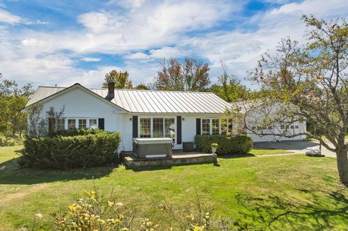 22 N Town Farm Rd, Oxford, ME, 04270-2528 | Card Image