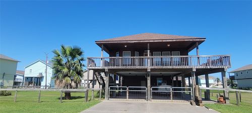 4015 Navarro Dr, Galveston, TX, 77554 | Card Image