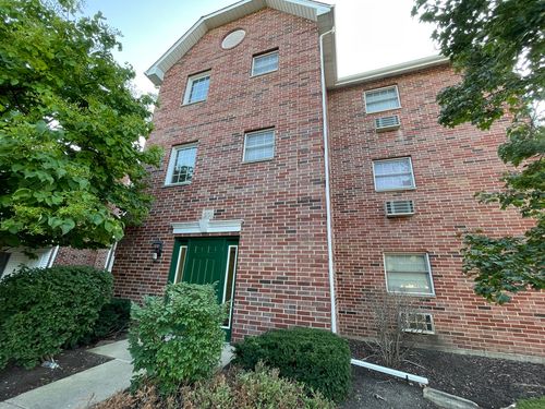 apt-3f-551 Leah Ln, Woodstock, IL, 60098-7194 | Card Image