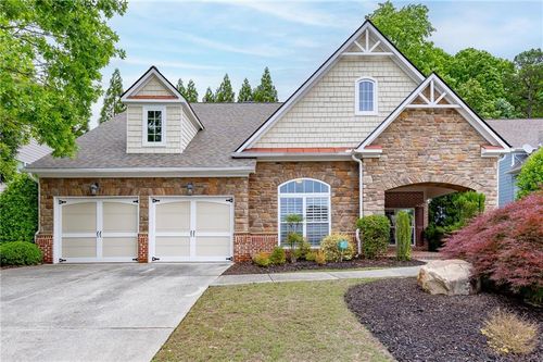 7042 Tree House Way, Flowery Branch, GA, 30542-7545 | Card Image
