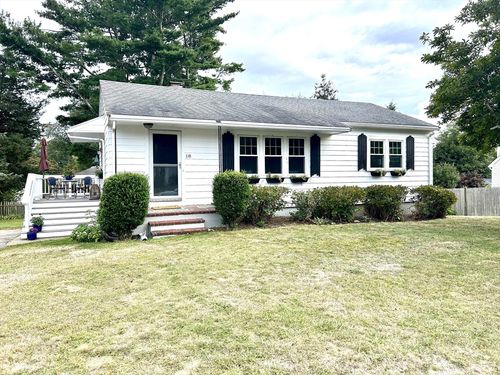 18 Hunt Way, Marshfield, MA, 02050-3024 | Card Image