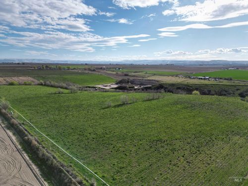 17.9ac Matthews Rd, Parma, ID, 83660 | Card Image