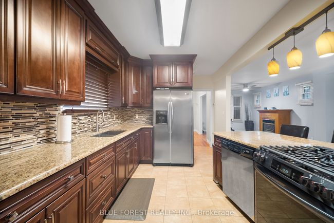 246 Grey St, House other with 3 bedrooms, 2 bathrooms and 4 parking in London ON | Image 7