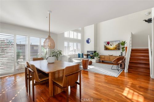 203-1214 14th St, Santa Monica, CA, 90402-2111 | Card Image