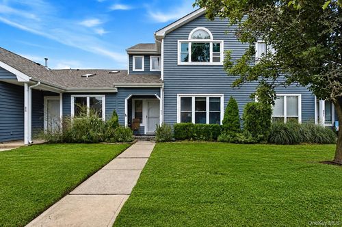 843 Spring Lake Dr, Middle Island, NY, 11953-2637 | Card Image
