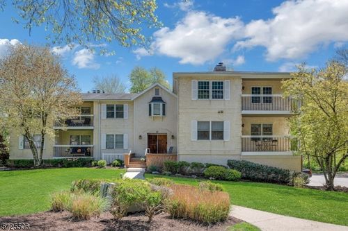 12d-12 Heritage Dr, Chatham Twp, NJ, 07928-2966 | Card Image