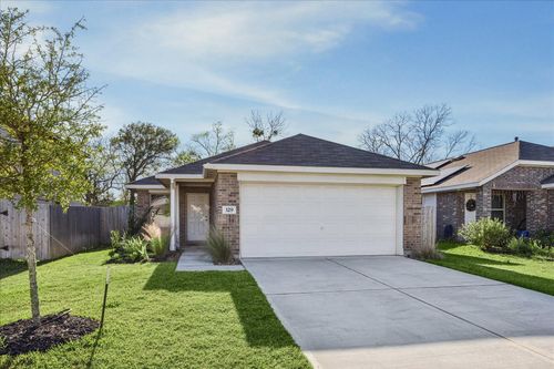329 Riverwood Village Ln, Sealy, TX, 77474-2477 | Card Image