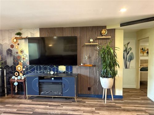 apt-1-730 N Eucalyptus Ave, Inglewood, CA, 90302-2235 | Card Image