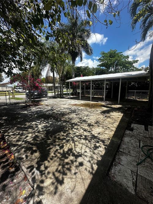 821 Sw 2nd St, Florida City, FL, 33034-4634 | Card Image