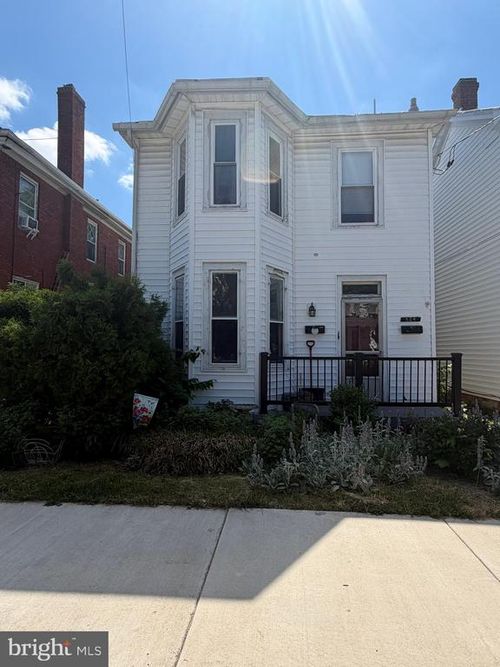 524 N Braddock St, WINCHESTER, VA, 22601-3924 | Card Image