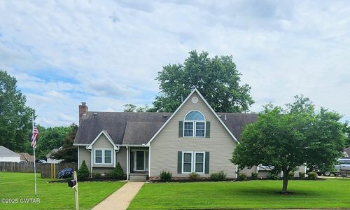 314 Fairfield Dr, Dyersburg, TN, 38024-5200 | Card Image