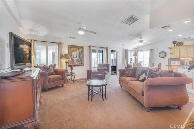 61975 Old Chisholm Trl, House other with 3 bedrooms, 3 bathrooms and 2 parking in Joshua Tree CA | Image 33